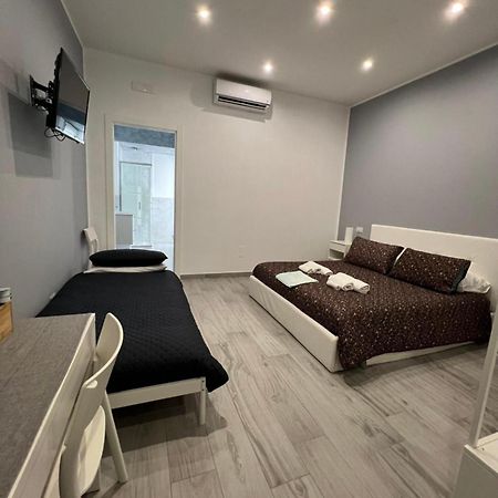 Giufra Hotel Bari Kültér fotó