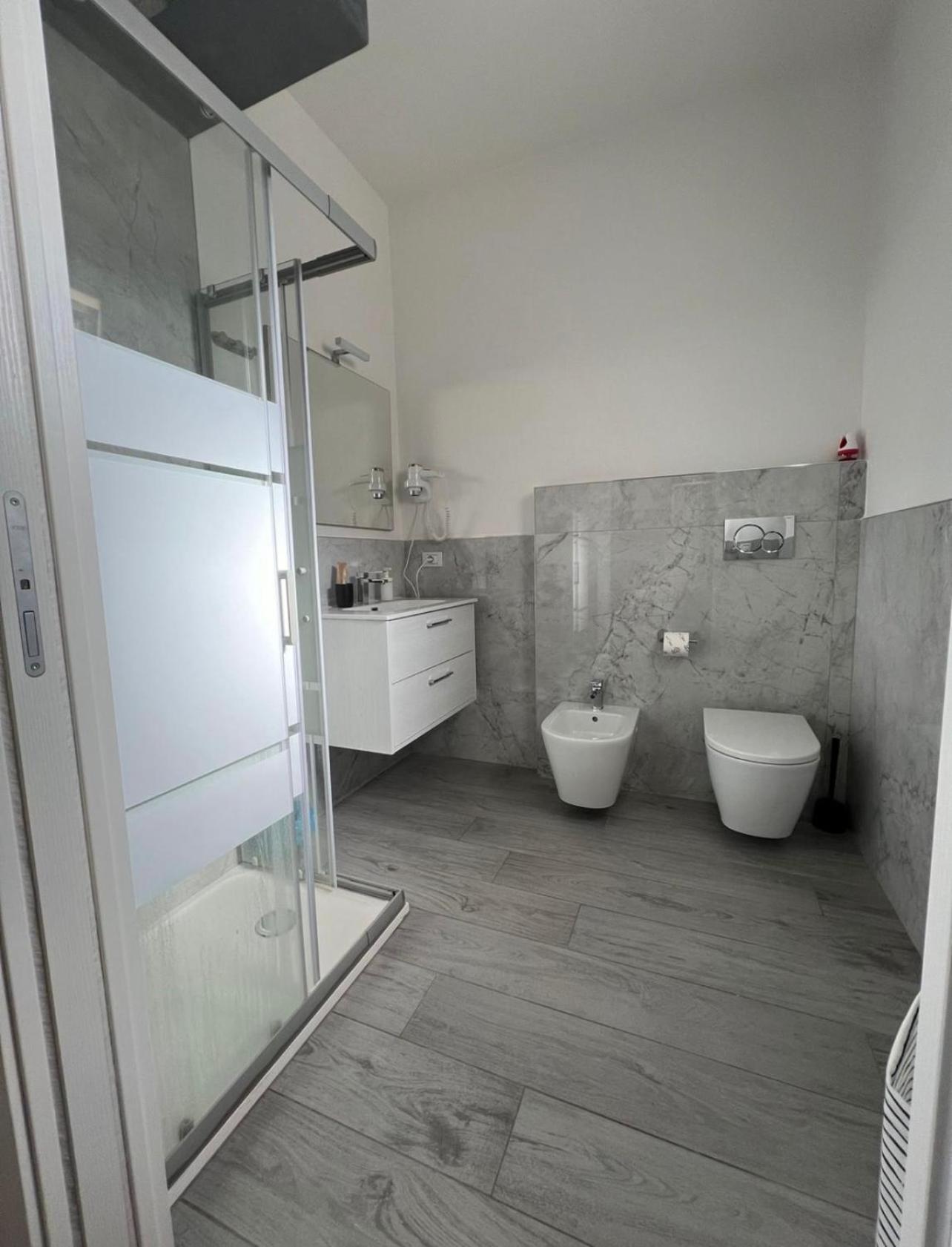 Giufra Hotel Bari Szoba fotó